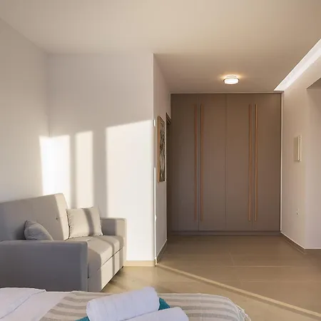 Villa Lynx - Sculpted In Light & Nature By Etouri Rethymno