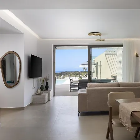 Villa Lynx - Sculpted In Light & Nature By Etouri